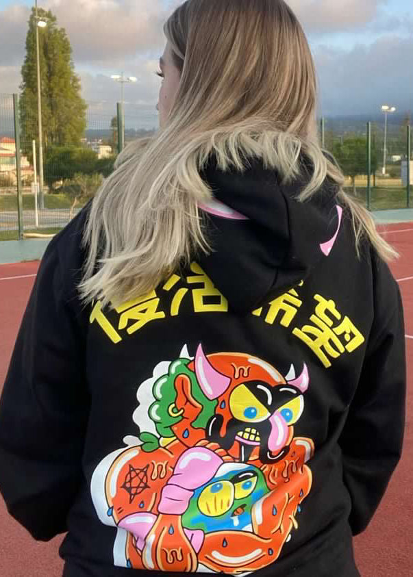 HOODIE HORNS NEGRO