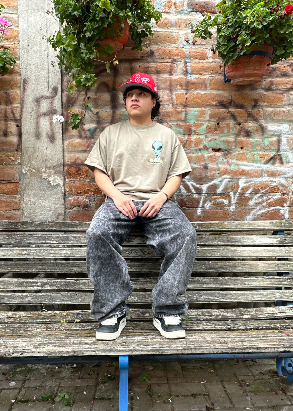 CAMISETA ALIEN CAMEL