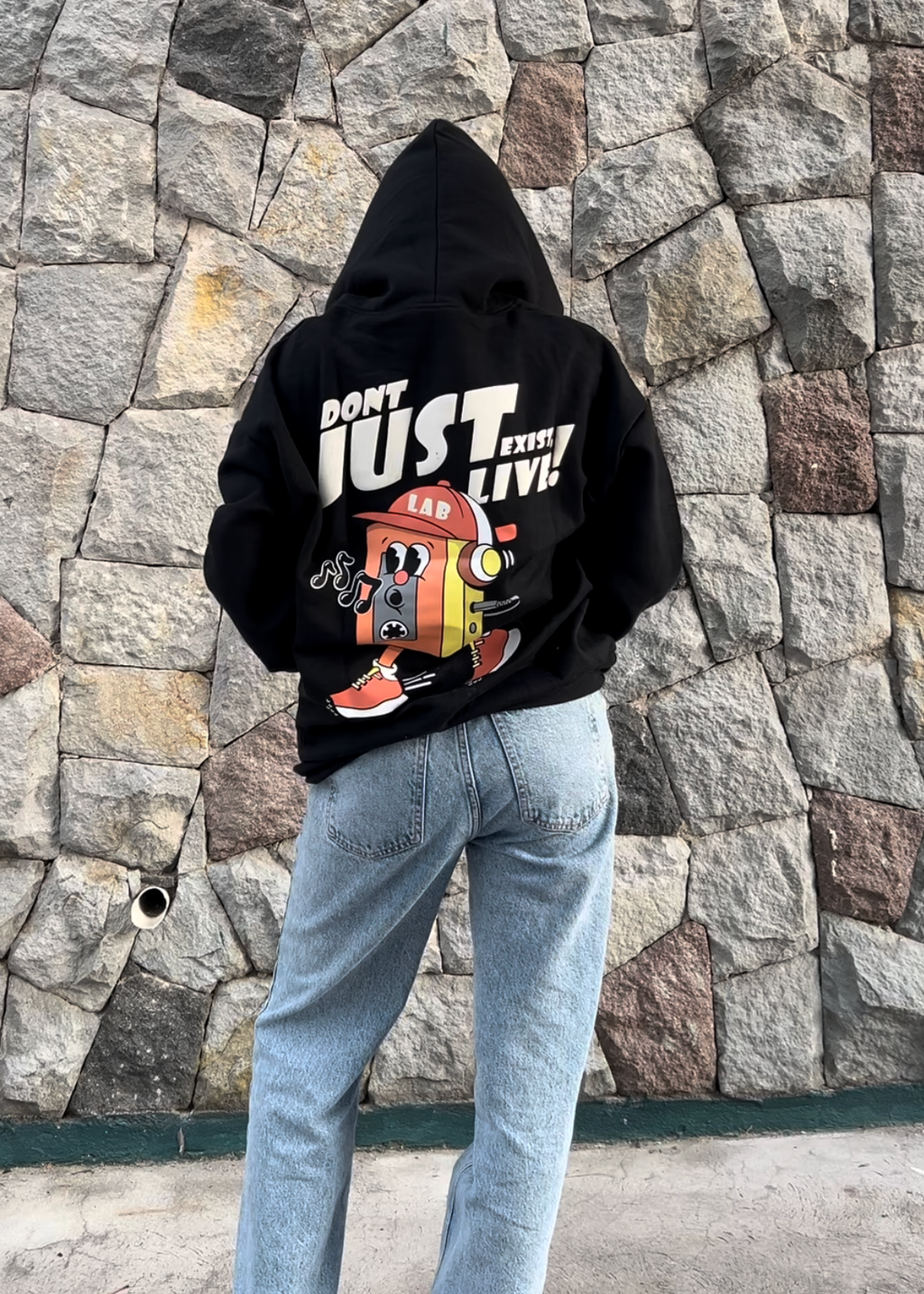HOODIE CASSETTE NEGRO