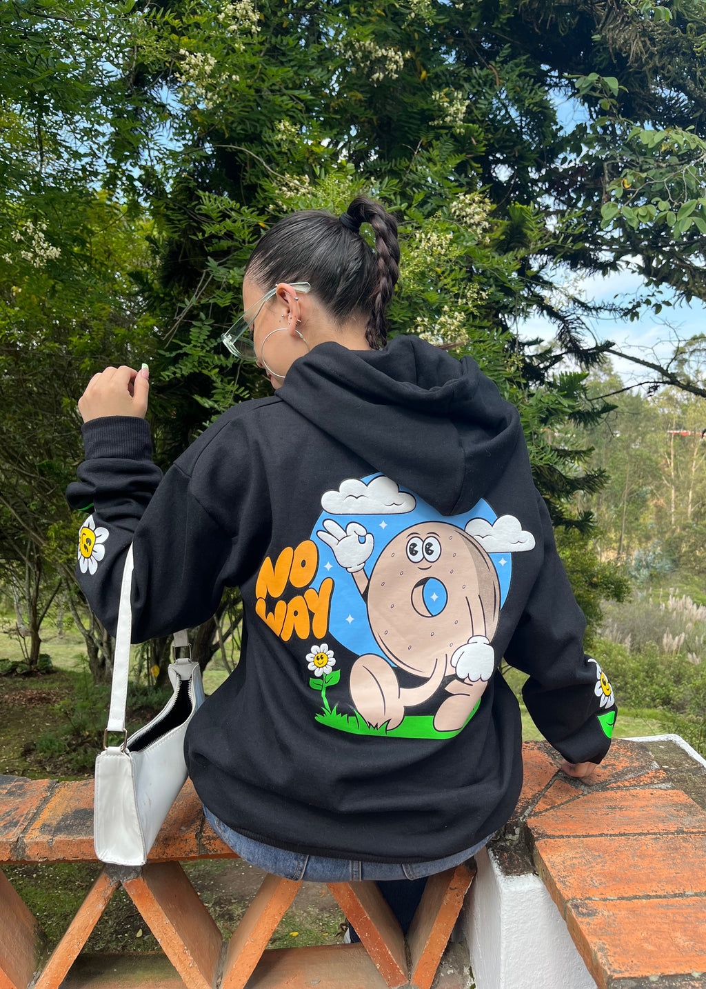 HOODIE DONUT NEGRO