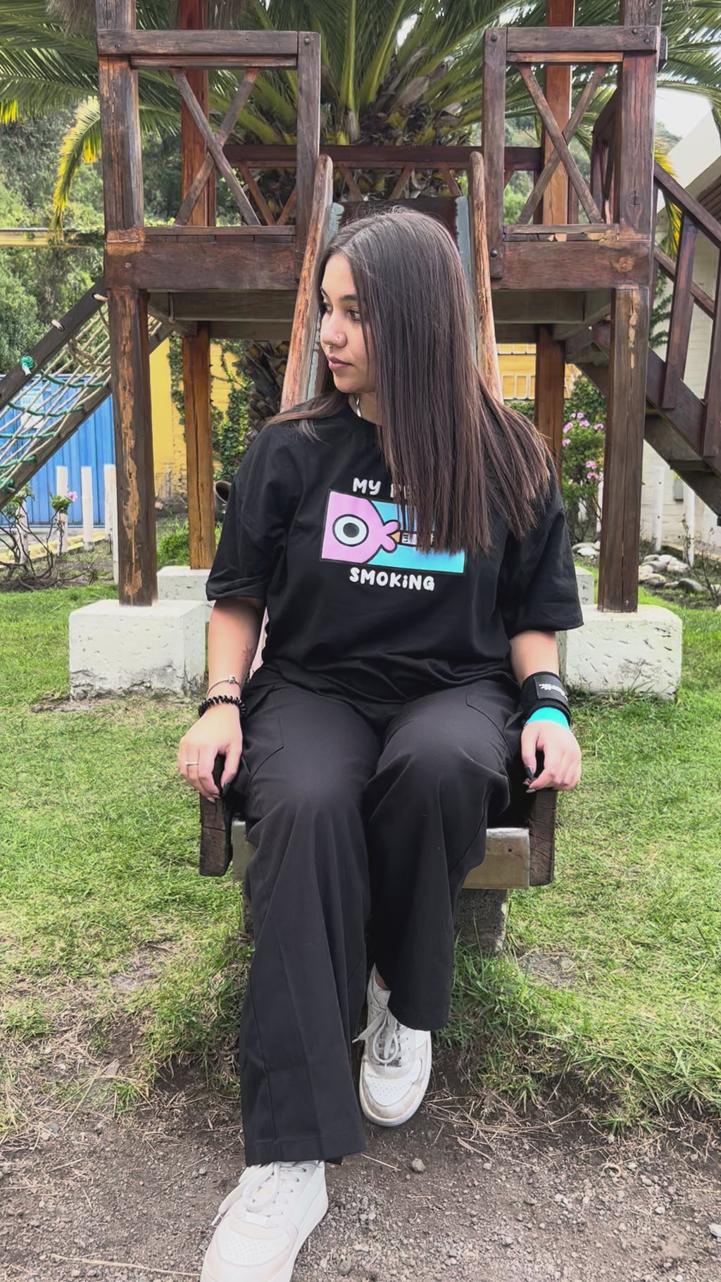 CAMISETA FISH NEGRO